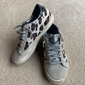 NEW/Never Worn P448 Shoes in Size 38